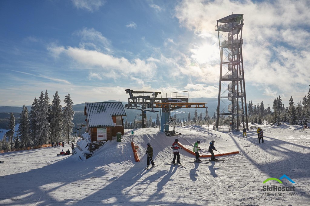 SKI AREÁL PEC POD SNĚŽKOU V KRKONOŠÍCH