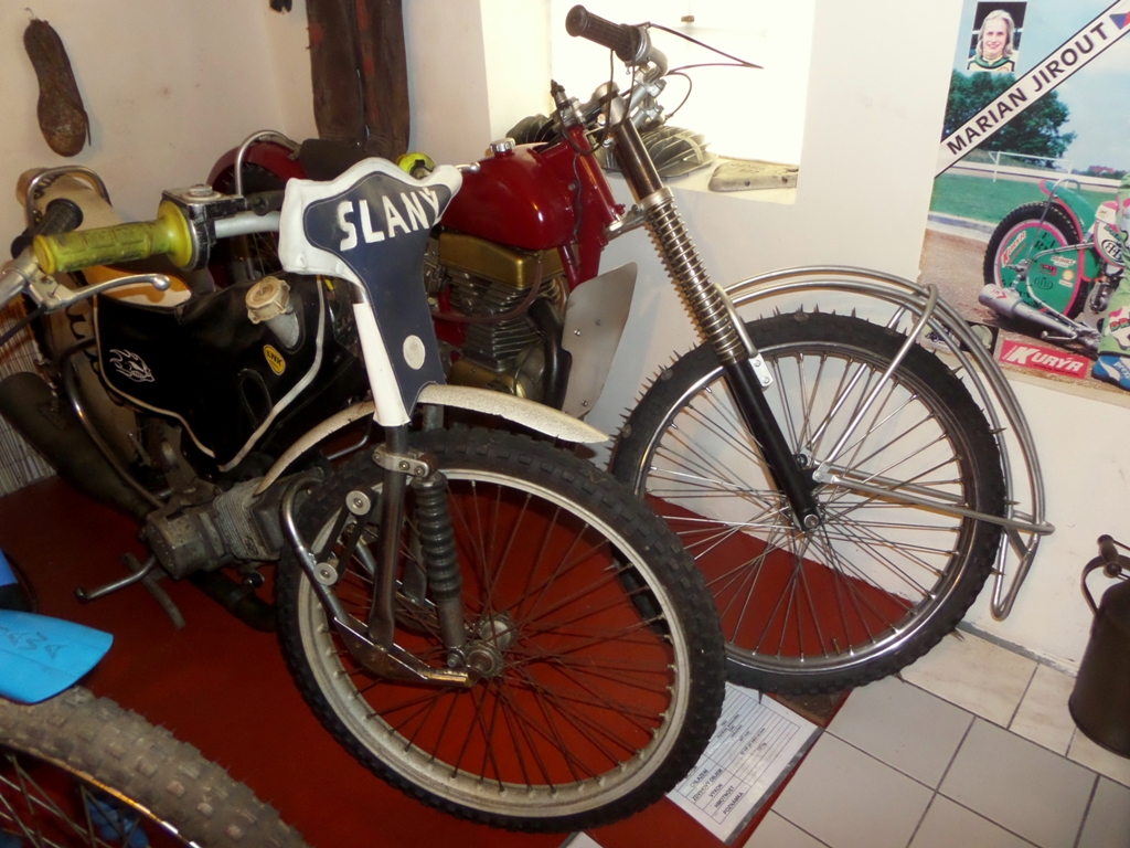 MOTOGALERIE A MOTOMUZEUM ŠESTAJOVICE