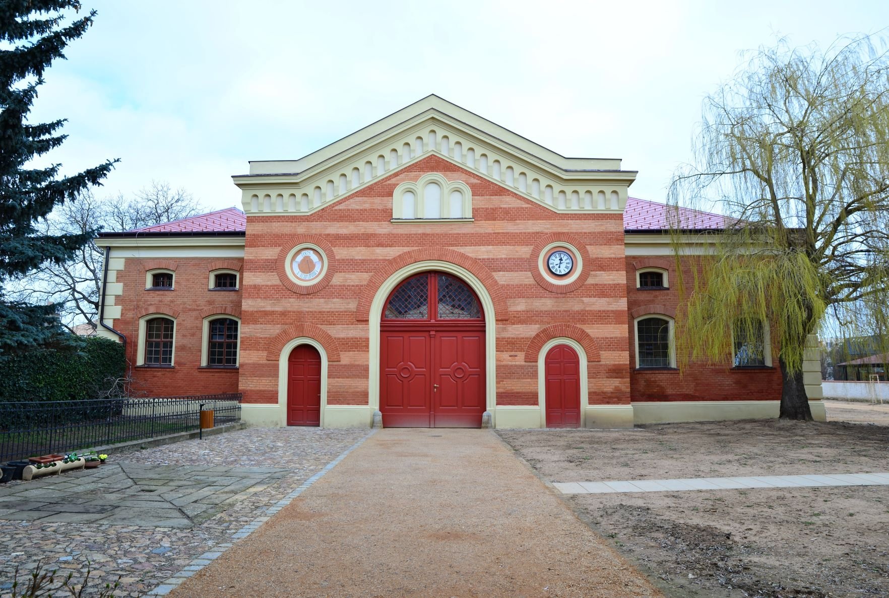 HEBN KLADRUBY NAD LABEM