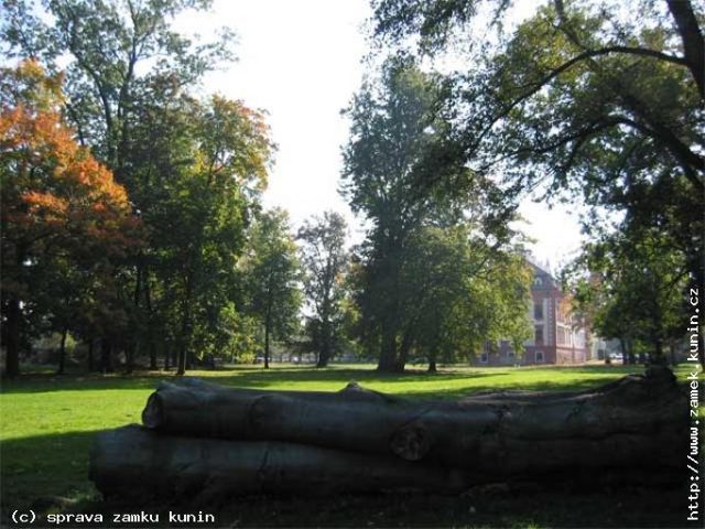 Zámecký park