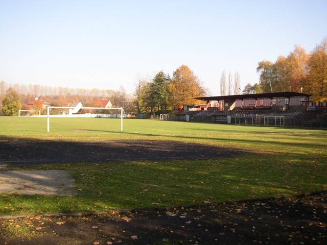 SPORTOVNÍ AREÁL VE VRATIMOVĚ 