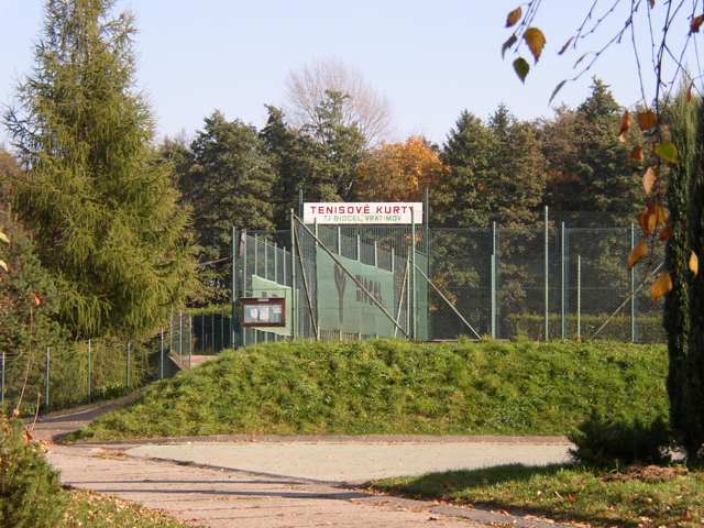 SPORTOVNÍ AREÁL VE VRATIMOVĚ 