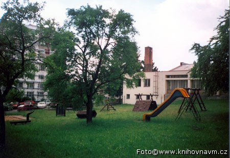 MĚSTSKÁ KNIHOVNA VELKÉ MEZIŘÍČÍ